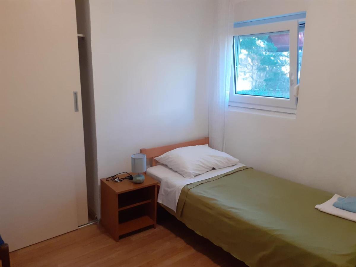 Apartments Marija Đảo Krk Ngoại thất bức ảnh