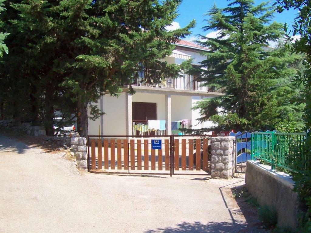 Apartments Marija Đảo Krk Ngoại thất bức ảnh